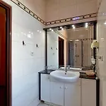 Hotel Wenecki 3*