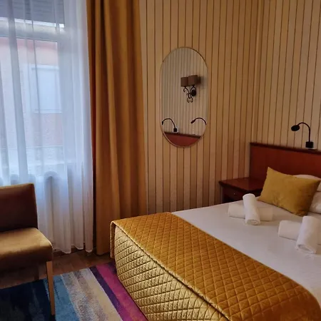 Wenecki 3* Częstochowa